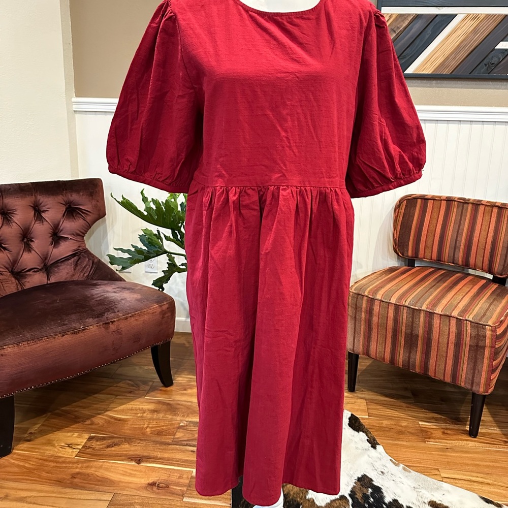 Tradlands 
Garnet Nico 2.0 balloon sleeve dress